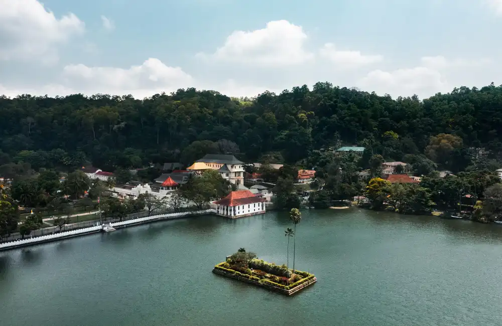 2. Kandy 02
